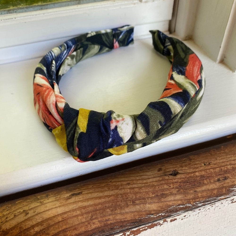 NWOT Anthropologie Blue Green Pink Yellow Tropical Floral  Knot  Headband - Picture 2 of 9
